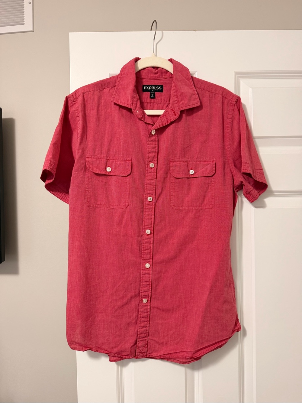 Express Men’s Short-Sleeve Button-Down Shirt - Coral
